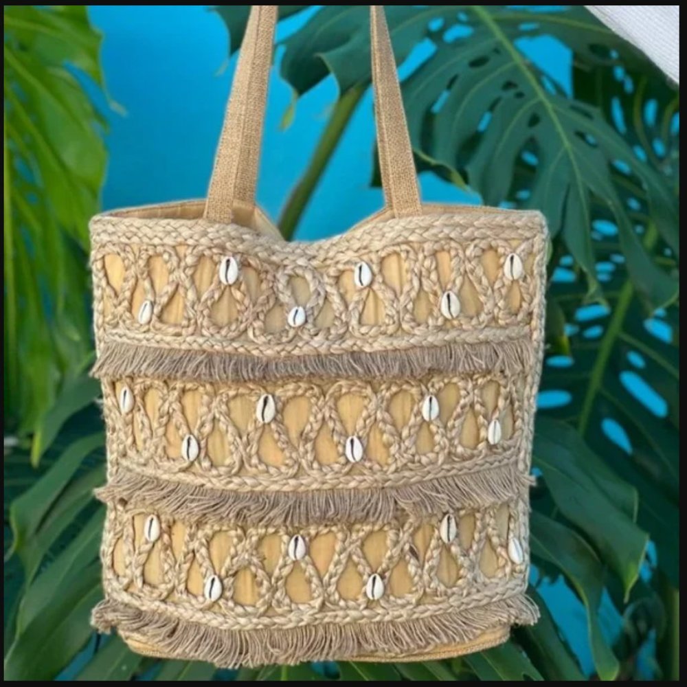 NWT Salt + Umber Isla Jute Seashell Beach Swim Tote Bag  wit Seashell Details
